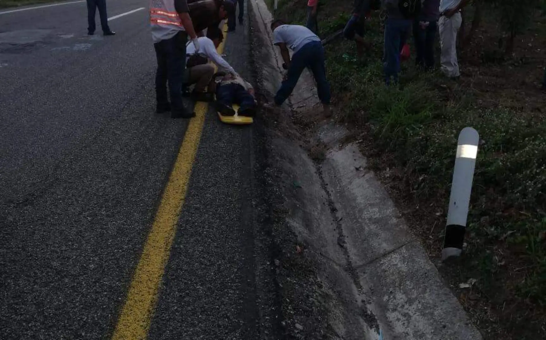 motociclista lesionado